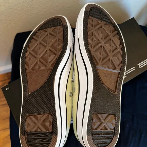 Converse - Picture 3 of 5
